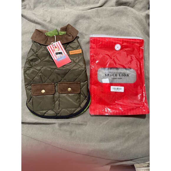 Space Lion Quilted Autumn/Winter Dog Jacket W/ Corduroy Collar & Pockets - Picture 3 of 6